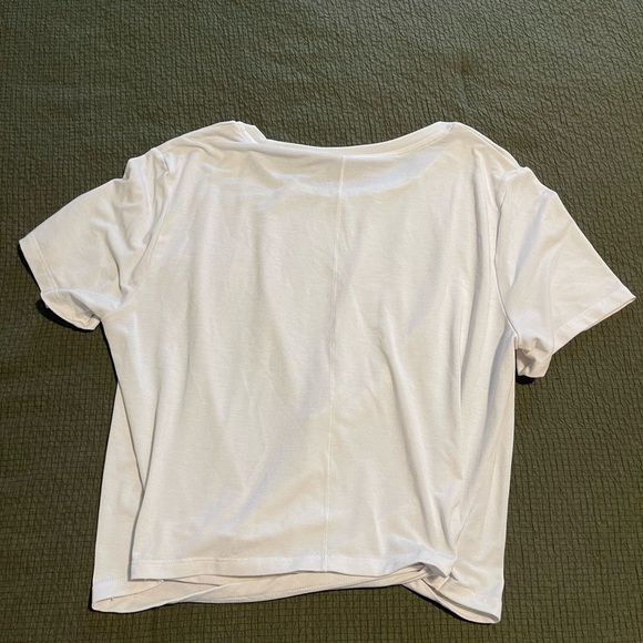 Nike White Short Sleeve T-Shirt - Picture 2 of 6